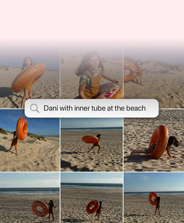 Demonstratie van de feature om in je eigen bewoordingen naar foto’s te zoeken. Zoekopdracht in de Foto’s-app met resultaten van de zin 'Katie met stickers op haar gezicht'