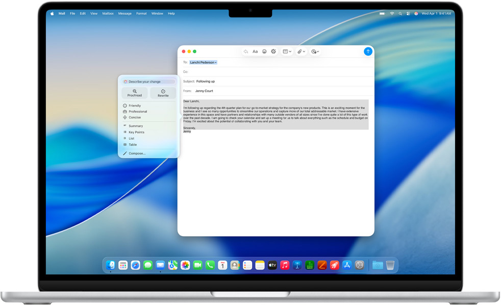 Ecrã do MacBook Air com as ferramentas de escrita da Apple Intelligence a escrever um email