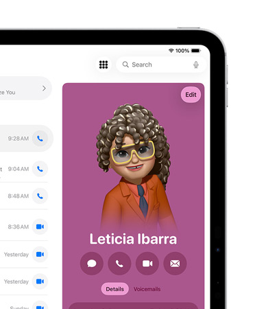 En iPad med et kontaktkort forrest til højre i Telefon-appen, som viser valgmulighederne Besked, Ring m.m.