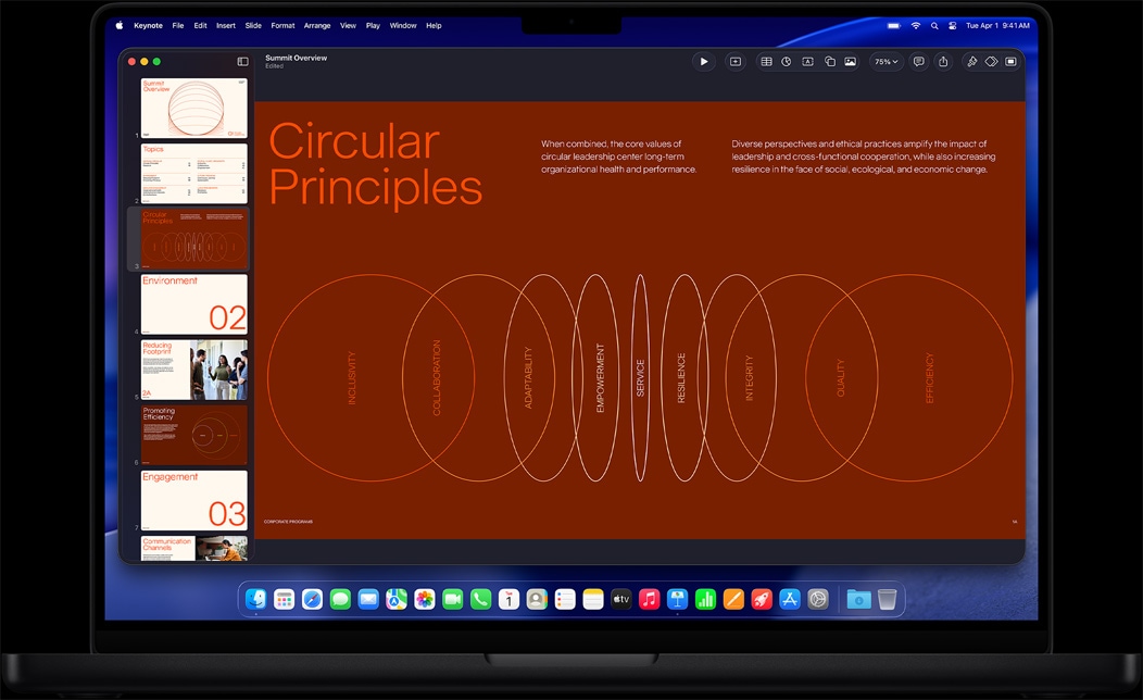 Ekran MacBooka Pro s aplikacijom Keynote koja se radi za poslovni summit