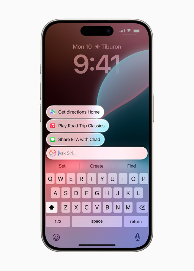 Seorang pengguna mengetik ke Siri di iPhone 15 Pro.