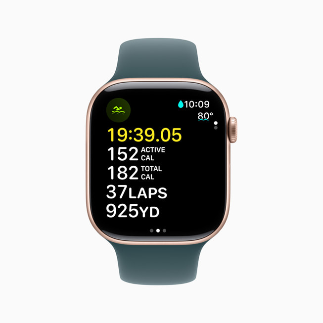 Un exercice Nage en eau libre est affiché sur l’Apple Watch Series 10.