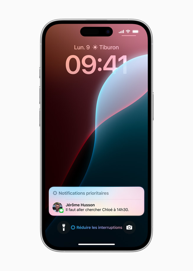 Un iPhone 16 affiche le mode Réduire les interruptions.