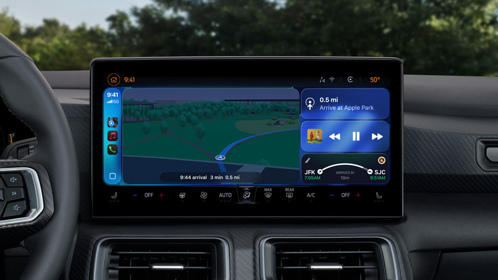 실시간 현황이 표시되어 있는 CarPlay.