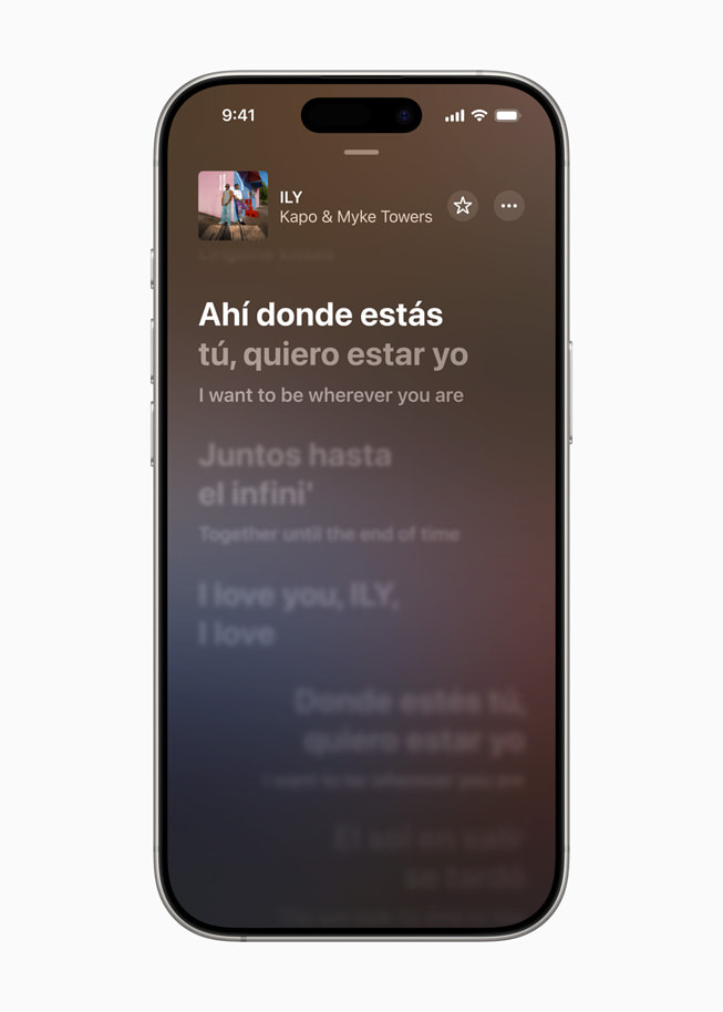 Apple Music에서 새로운 가사 번역 기능을 보여주는 iPhone 16 Pro.