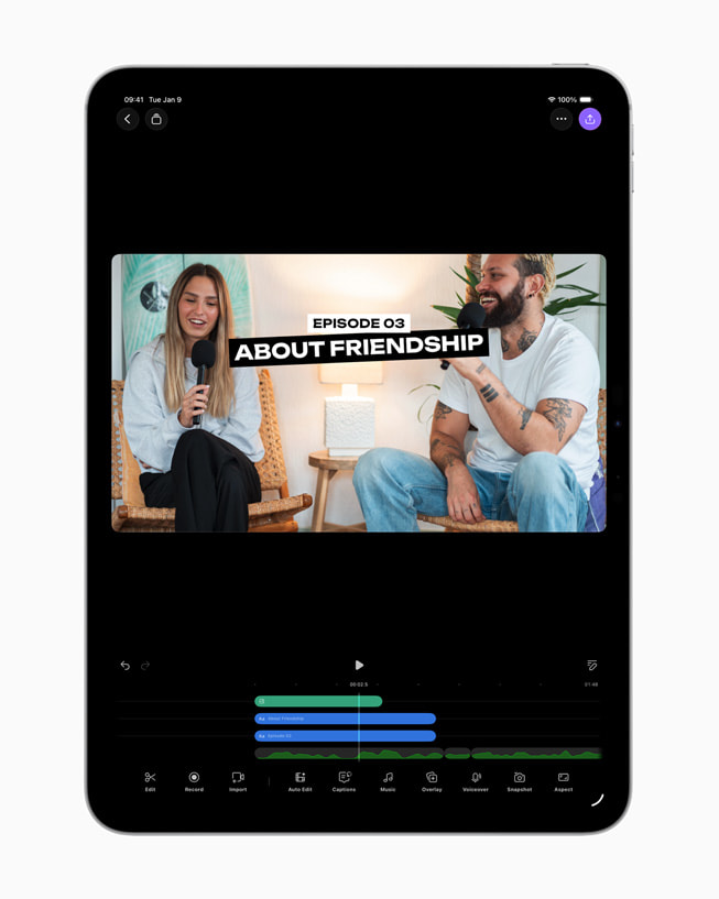 Captura de pantalla tomada en un iPad Pro de 13 pulgadas que muestra a un usuario editando un clip de video en Detail.
