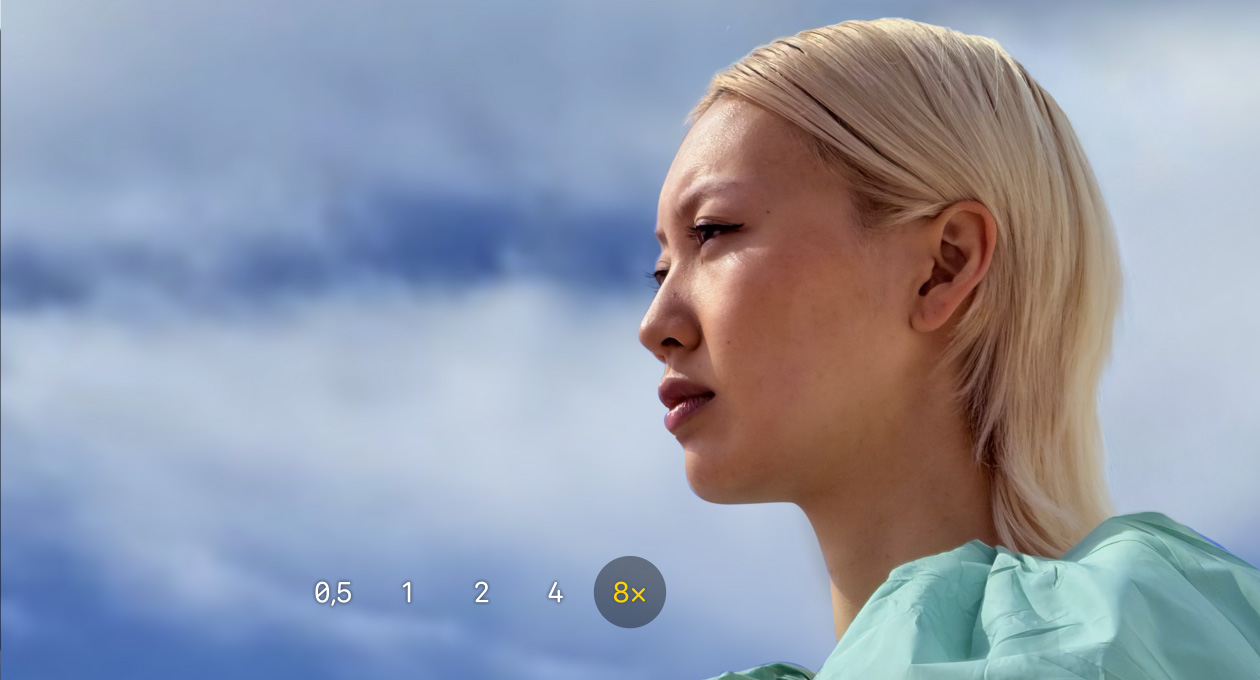 iPhone 17 Pro Kamera uygulaması, 0,5 kat, 1 kat, 2 kat, 4 kat ve 8 kat optik zoom, 8 kat zoom seçilmiş.