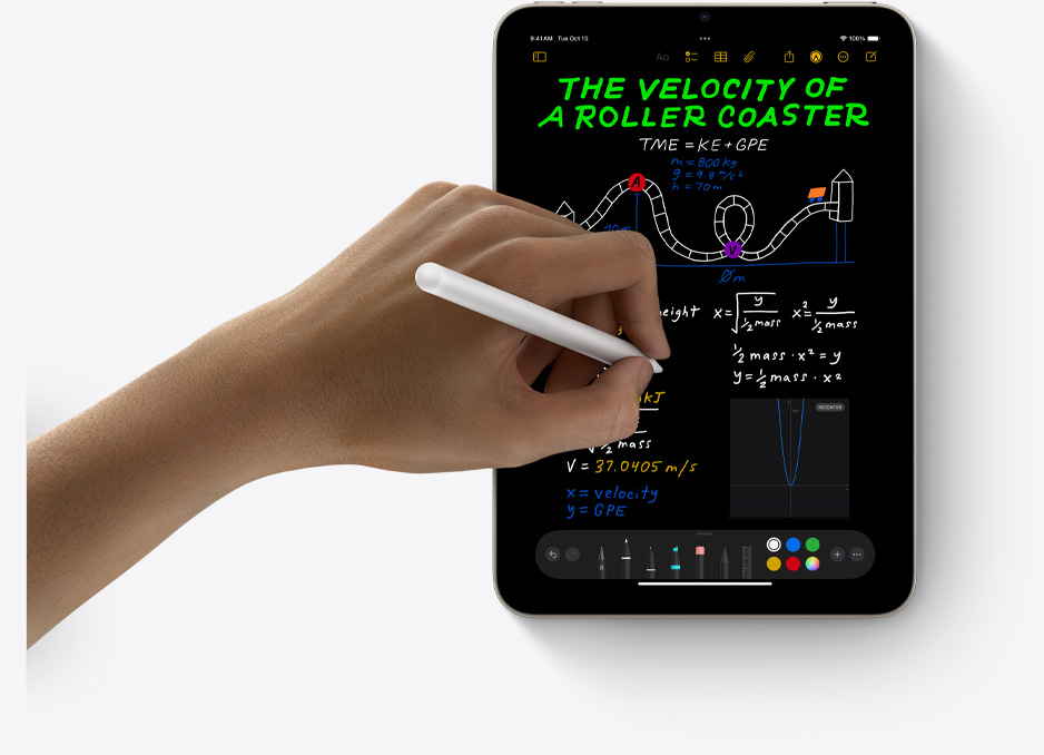 Ein iPad mini im Hochformat, eine Hand nützt den Apple Pencil Pro in Mathematische Notizen.